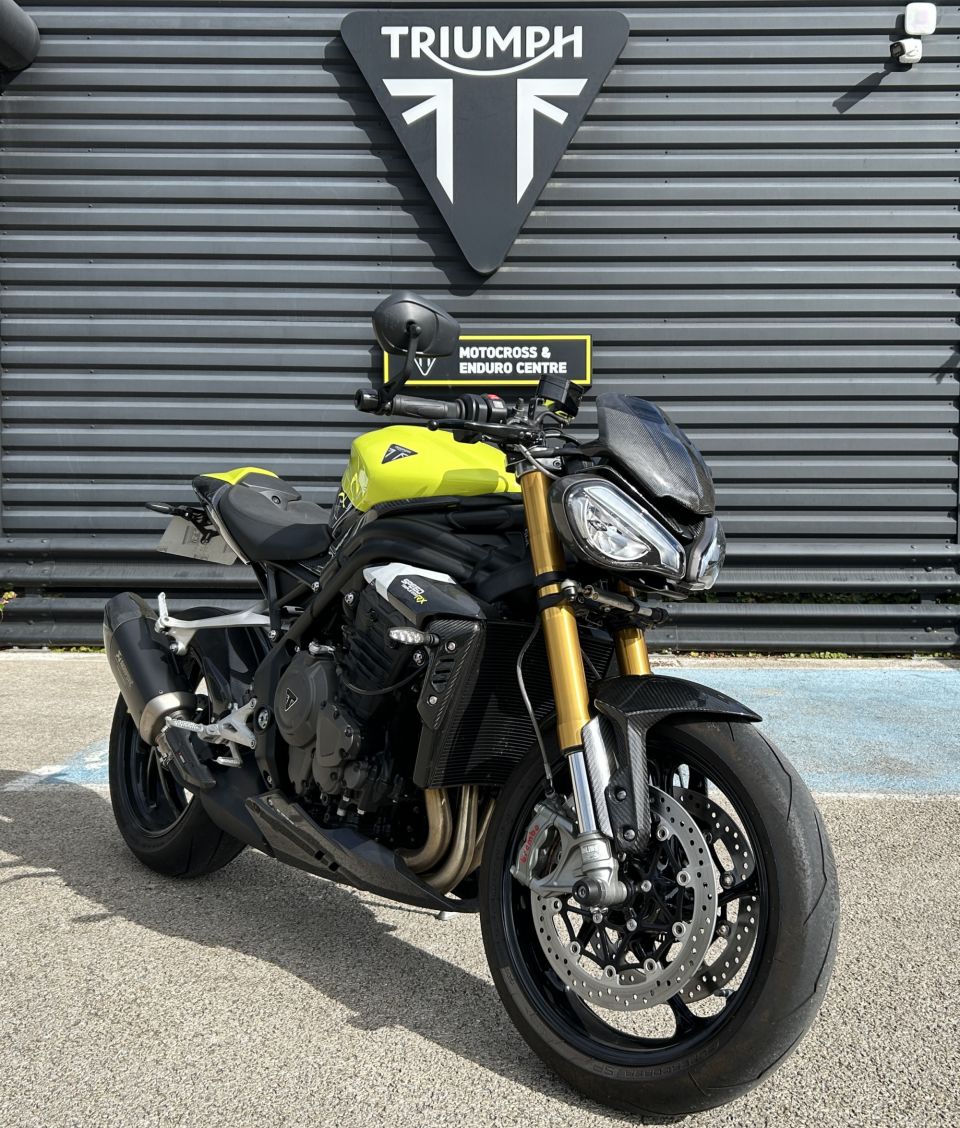 TRIUMPH Speed Triple 1200 RX 4