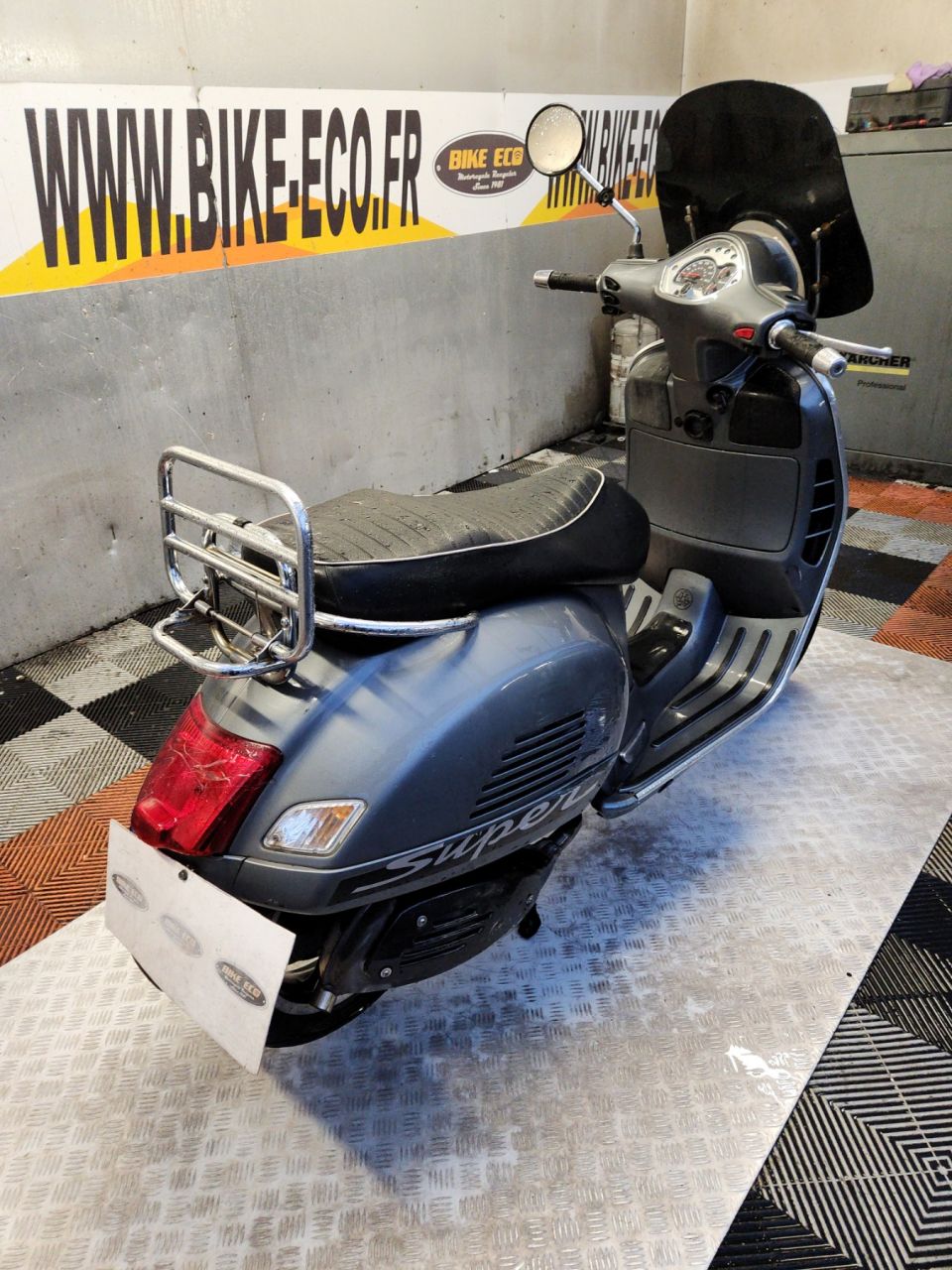 VESPA GTS 125IE SUPER 4