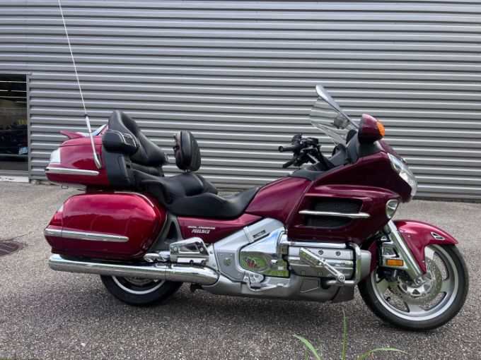 HONDA GL1800 GOLDWING 4