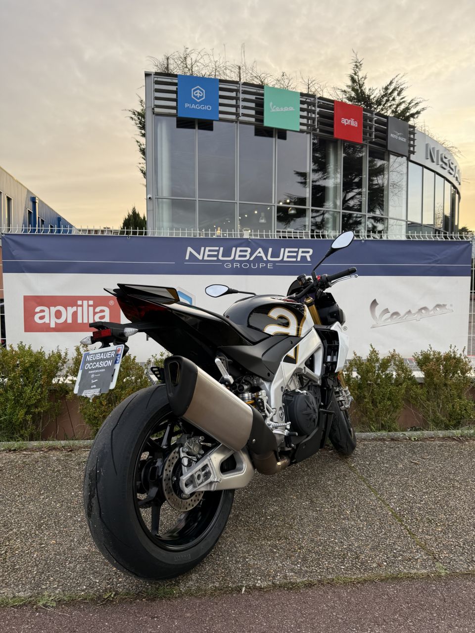 APRILIA TUONO 1100 V4 FACTORY 4