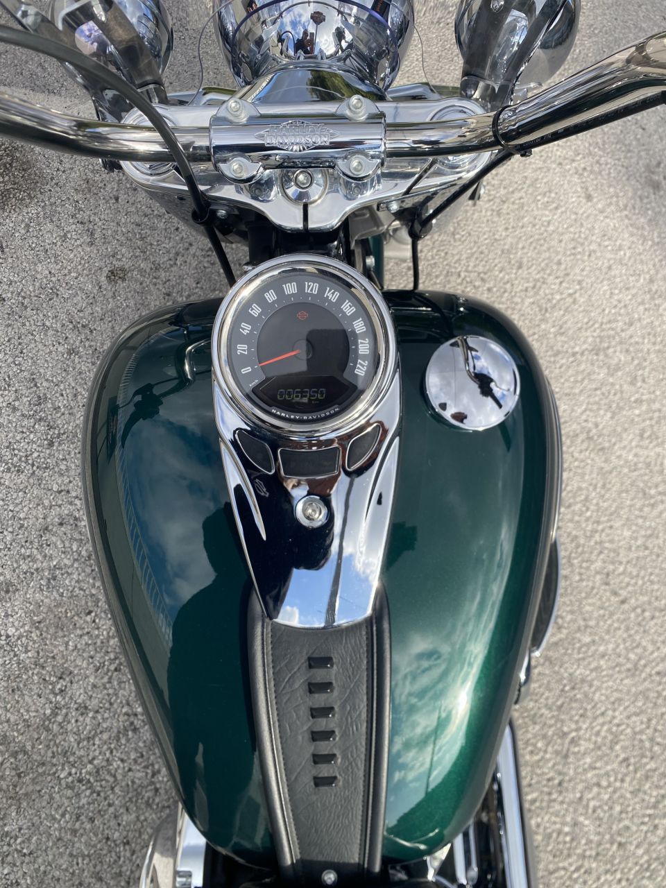 HARLEY-DAVIDSON SOFTAIL HERITAGE 1868 CLASSIC 4