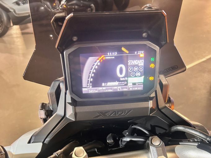 HONDA X-ADV 4