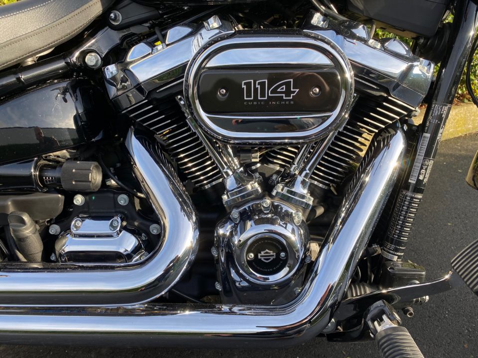 HARLEY-DAVIDSON SOFTAIL BREAKOUT 1868 4