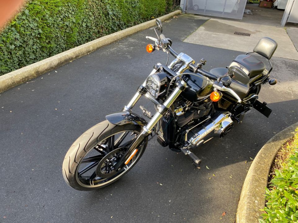 HARLEY-DAVIDSON SOFTAIL BREAKOUT 1868 4