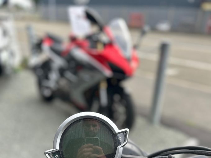 MOTO GUZZI V7 STONE 4