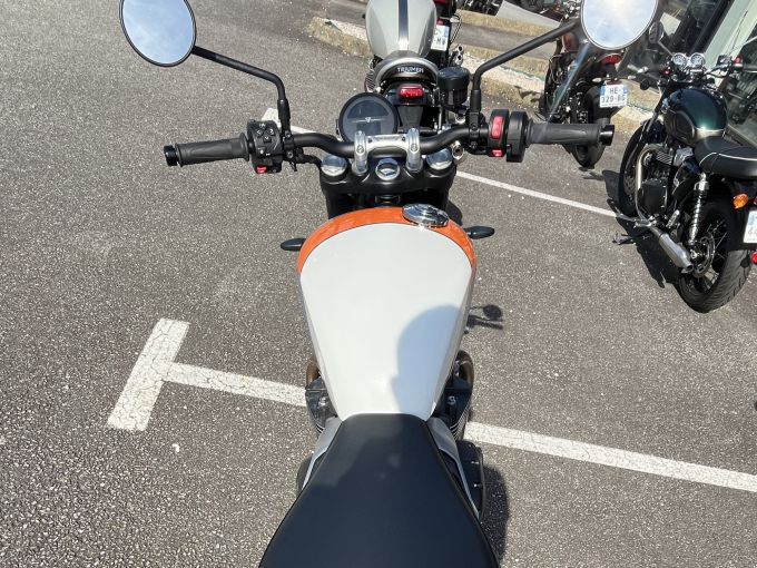 TRIUMPH SPEED TWIN 900 4