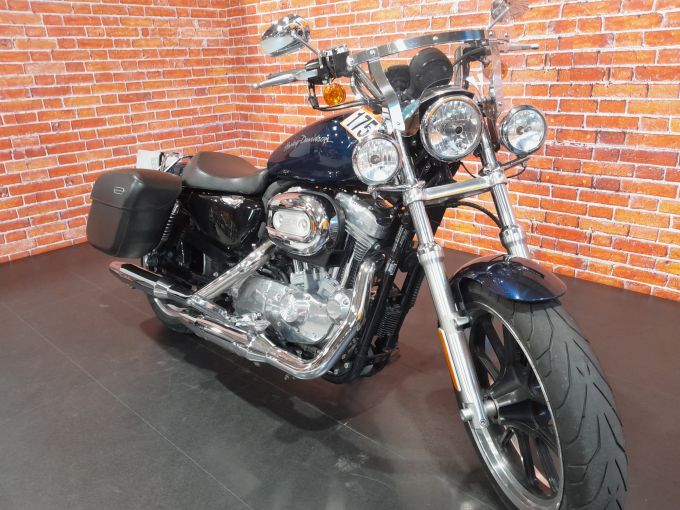 HARLEY-DAVIDSON SPORTSTER 883 4