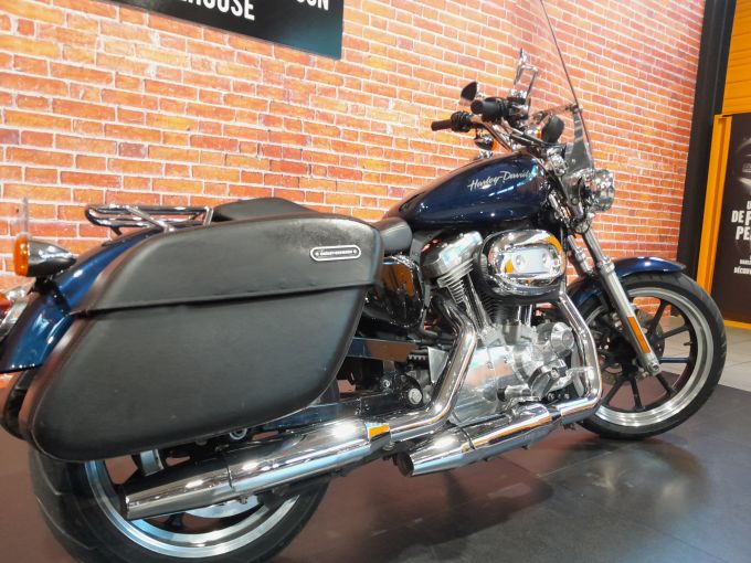 HARLEY-DAVIDSON SPORTSTER 883 4
