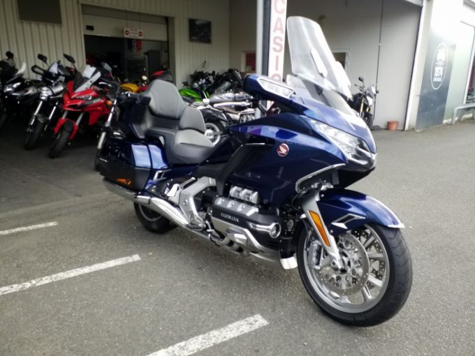 HONDA GoldWing Touring DCT Airbag 4