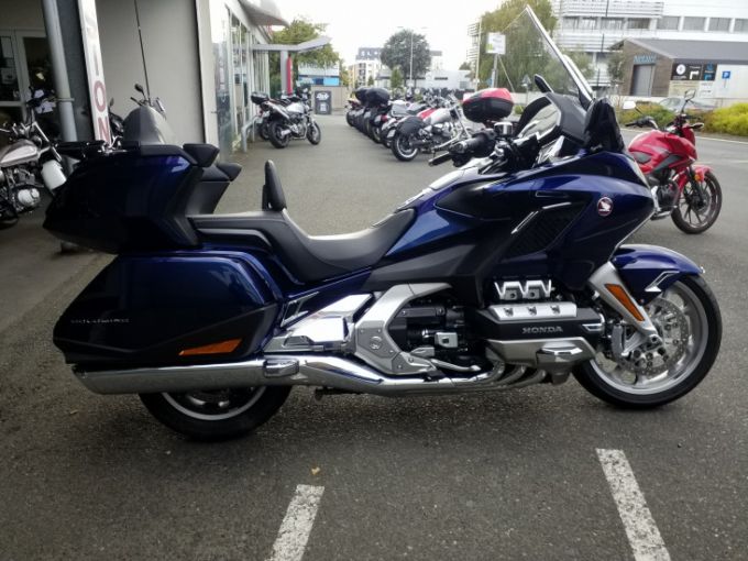 HONDA GoldWing Touring DCT Airbag 4