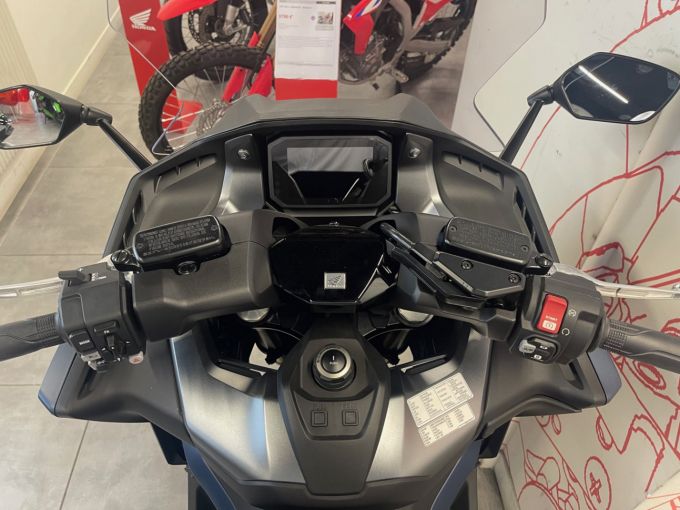 HONDA NSS FORZA 750 4