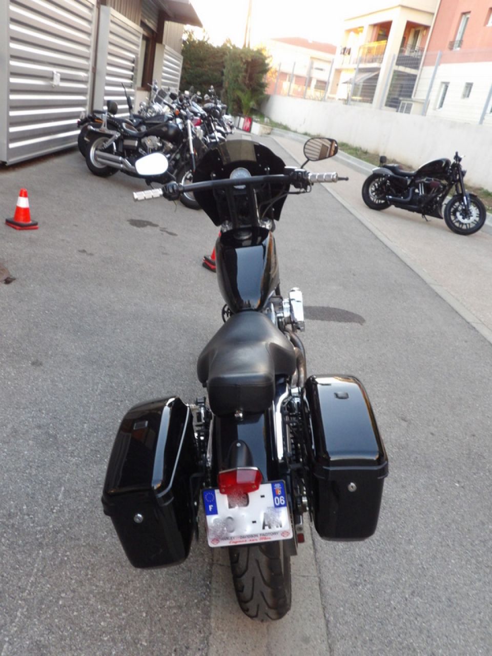 HARLEY-DAVIDSON SPORTSTER 883 4