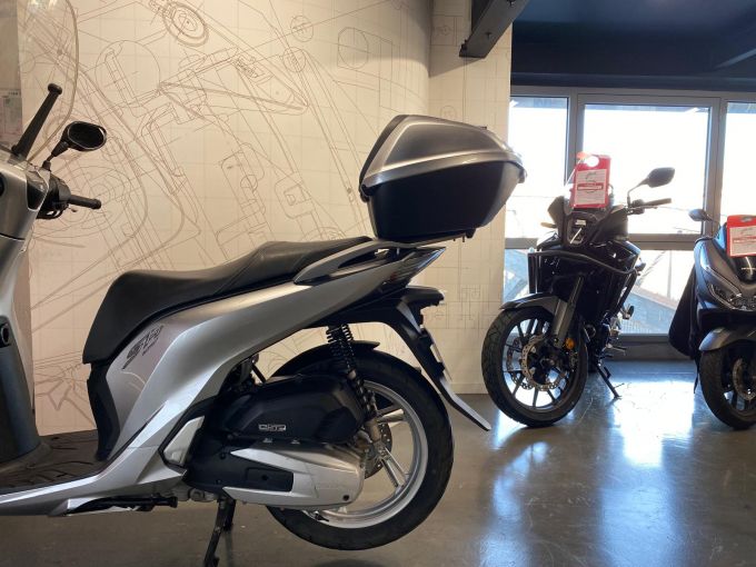 HONDA SH 125I 4