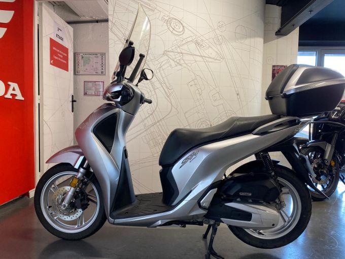 HONDA SH 125I 4
