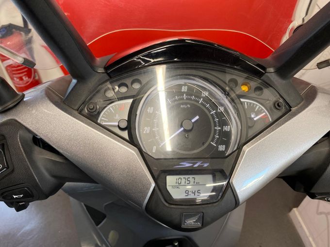 HONDA SH 125I 4