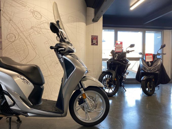 HONDA SH 125I 4