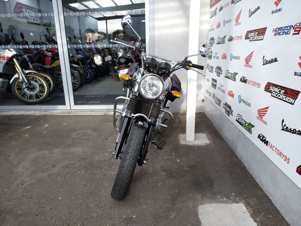 ROYAL ENFIELD INTERCEPTOR 4