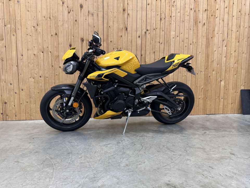TRIUMPH STREET TRIPLE 765 RS 4