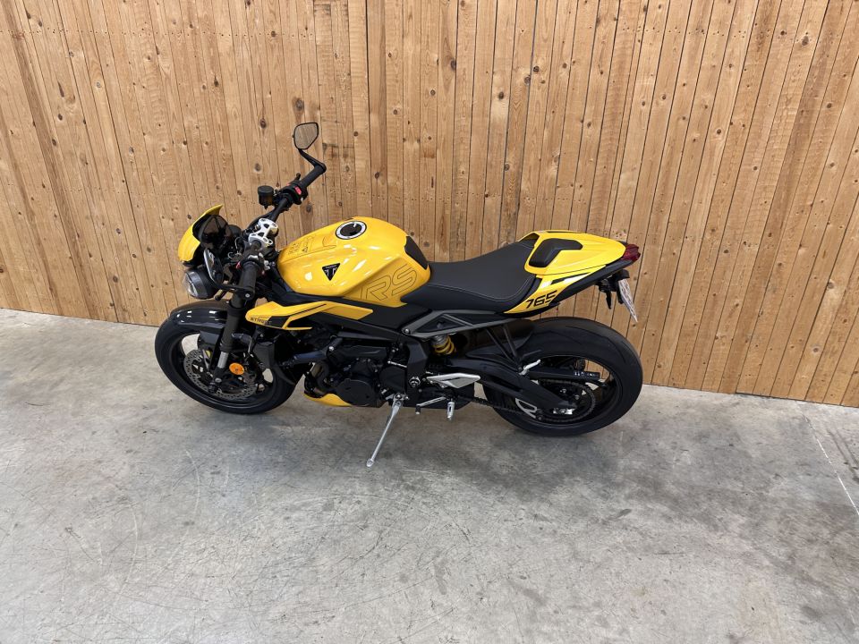 TRIUMPH STREET TRIPLE 765 RS 4