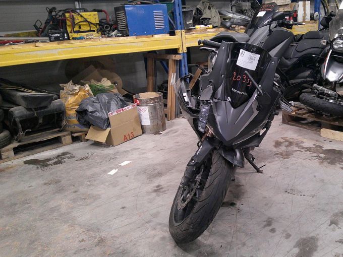 HONDA CBR 500 R 4