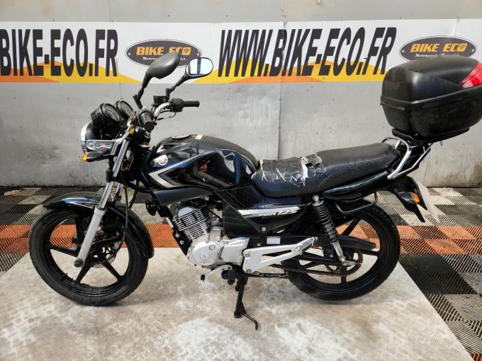 YAMAHA YBR 125 4