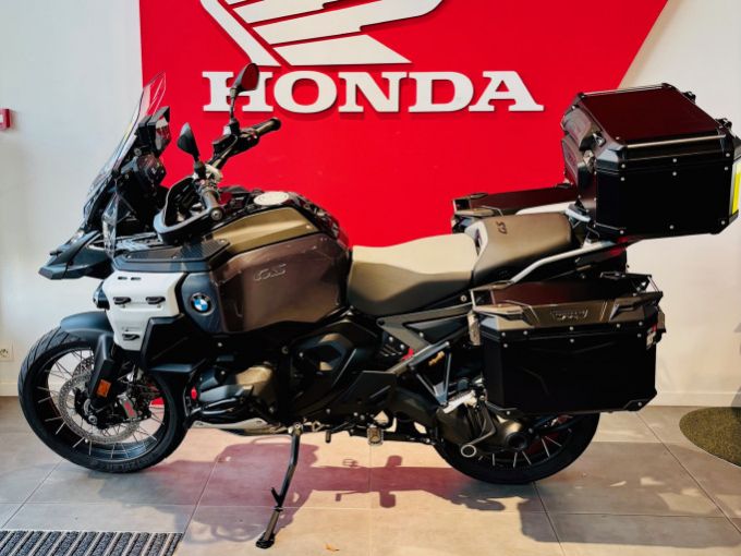 BMW R 1300 GS ADVENTURE 4