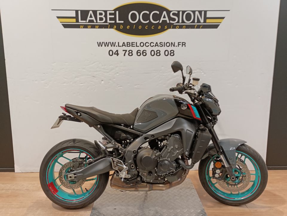 YAMAHA MT 09 4
