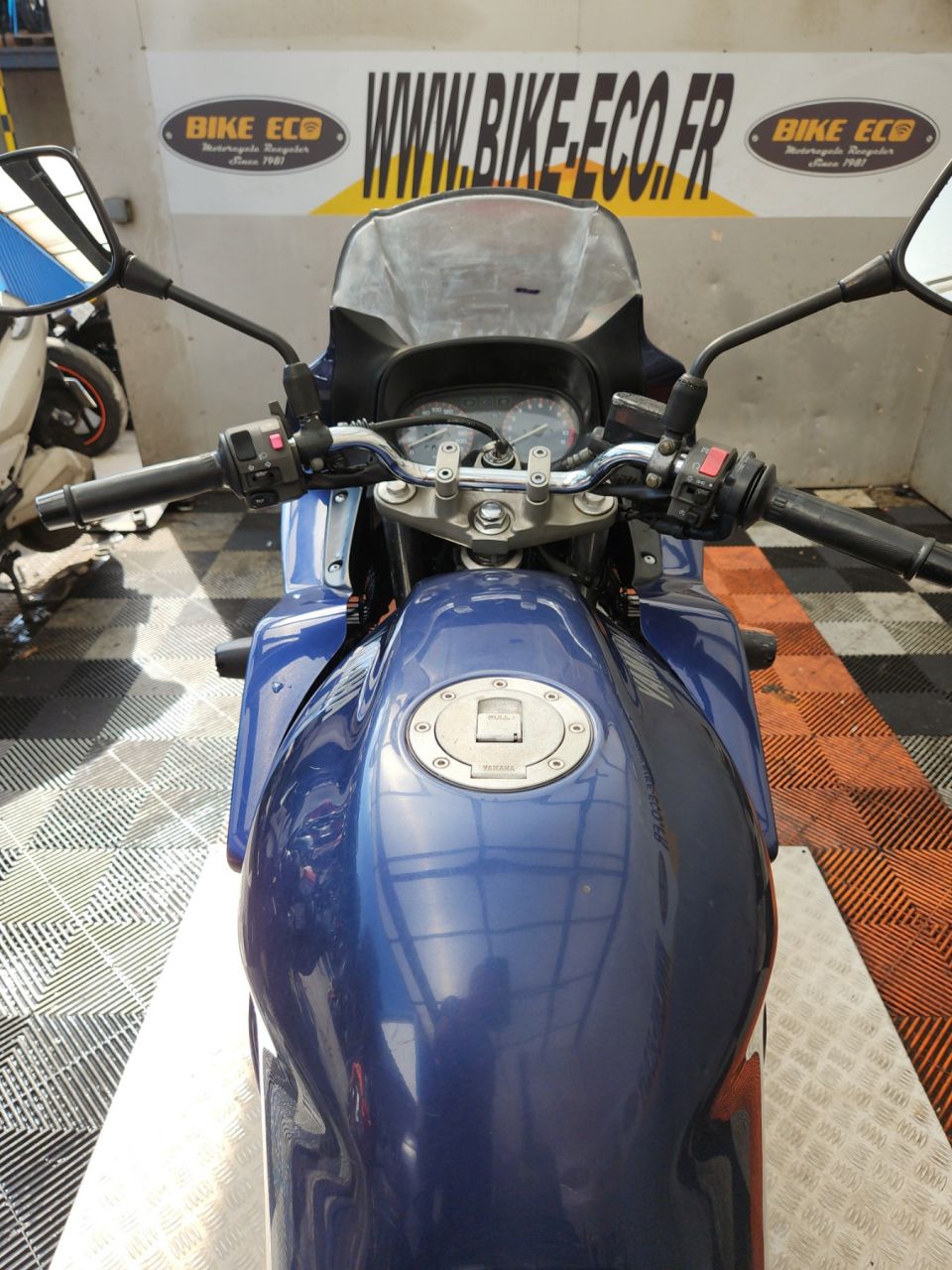 YAMAHA XJ 600 DIVERSION 4