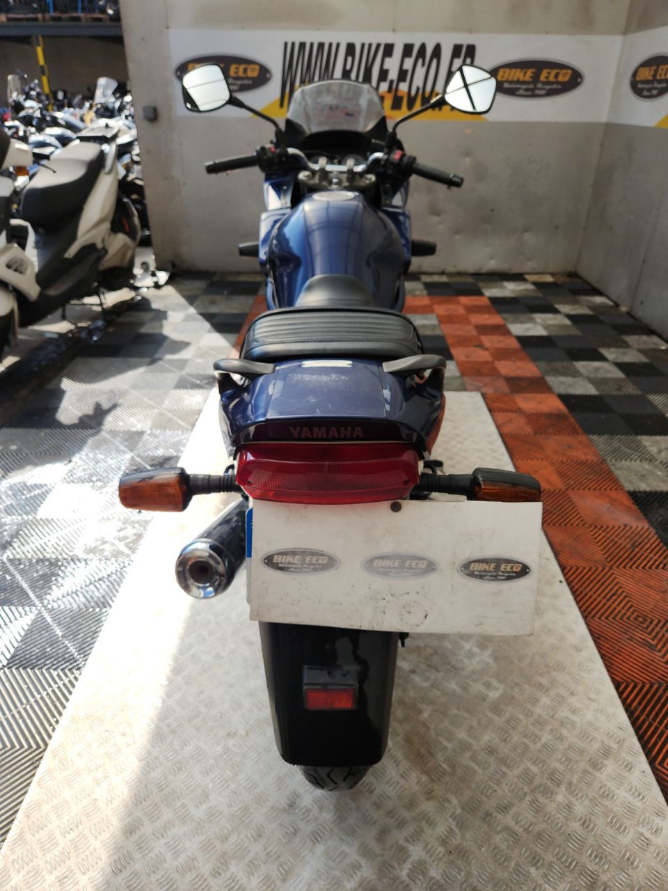 YAMAHA XJ 600 DIVERSION 4