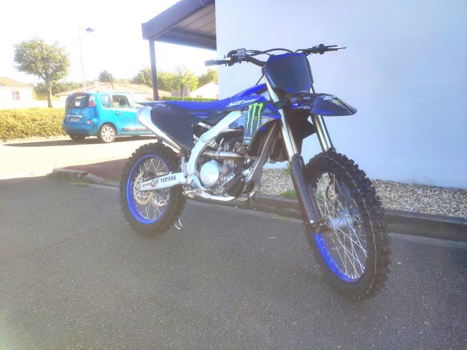 YAMAHA YZ250F MONSTER ENERGY 4