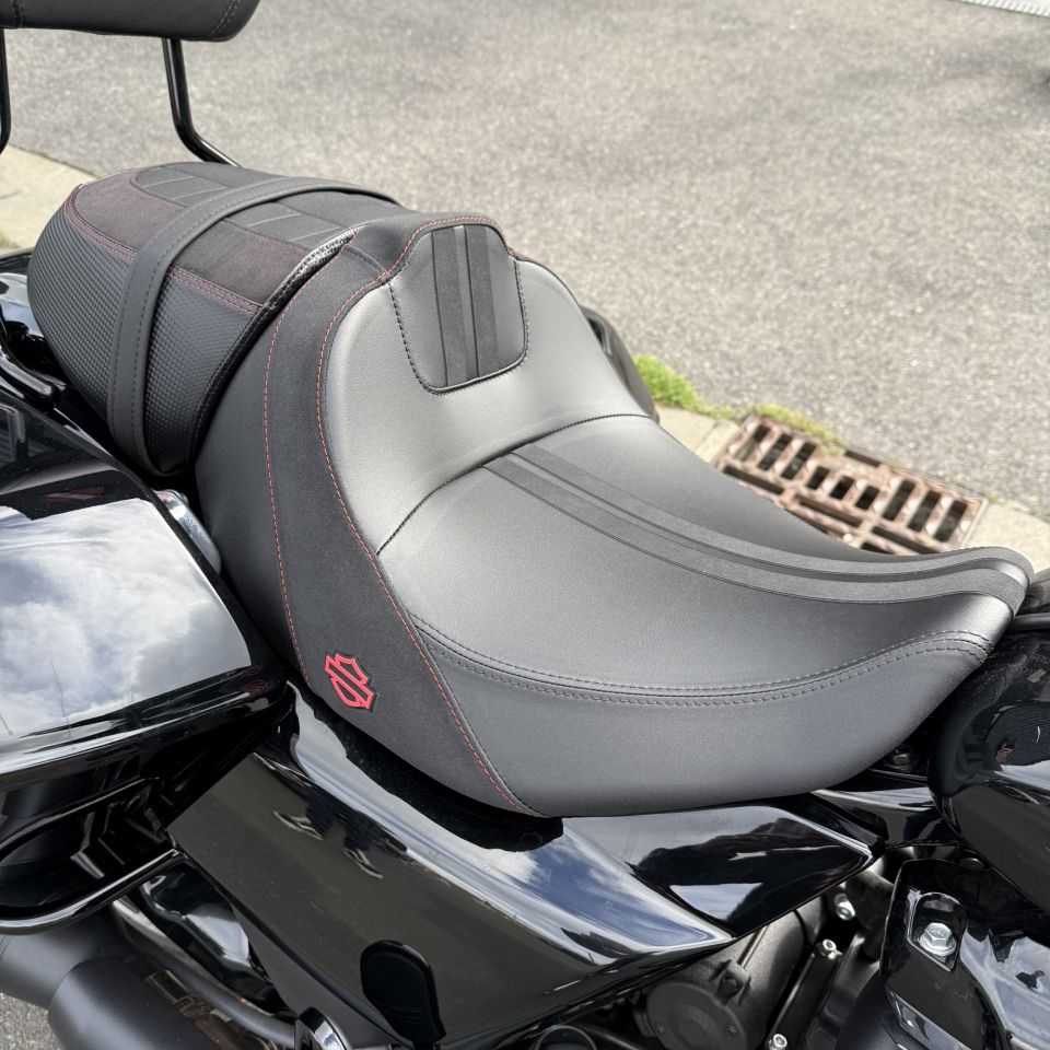 HARLEY-DAVIDSON TOURING STREET GLIDE 1923 4