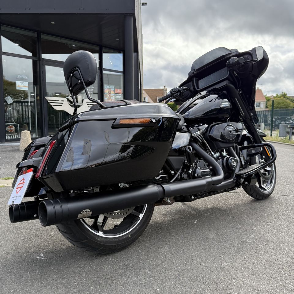 HARLEY-DAVIDSON TOURING STREET GLIDE 1923 4