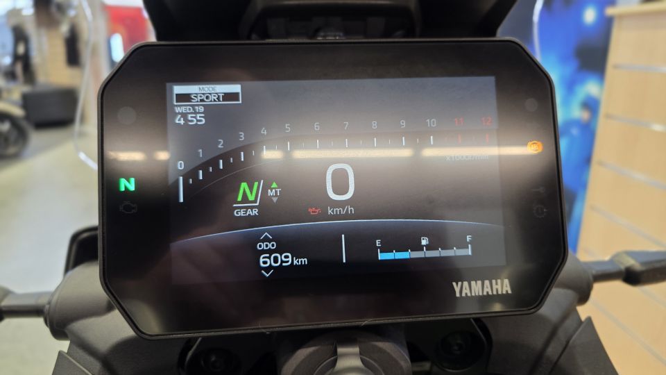 YAMAHA TRACER 9 Y-AMT 4