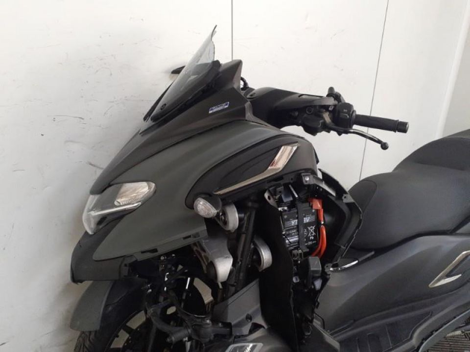 YAMAHA TRICITY 300 4