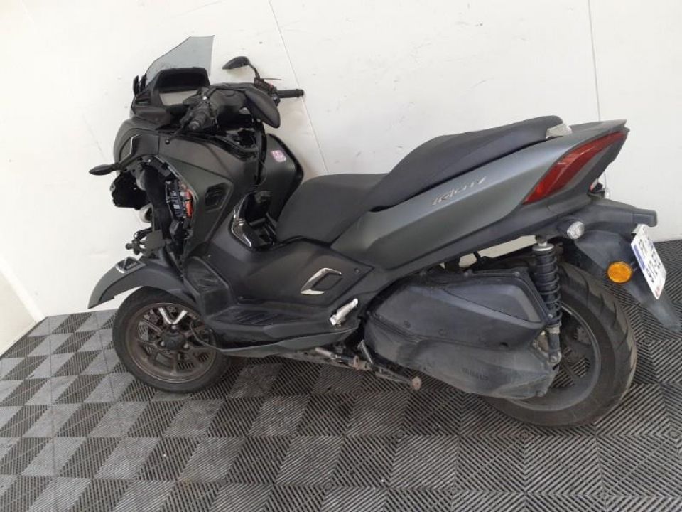 YAMAHA TRICITY 300 4