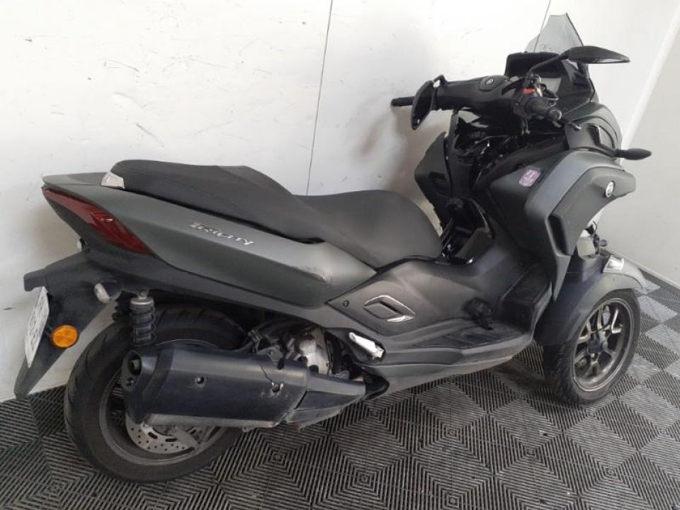 YAMAHA TRICITY 300 4
