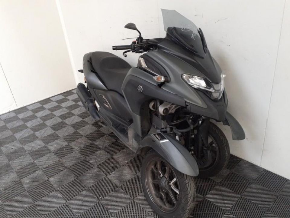 YAMAHA TRICITY 300 4