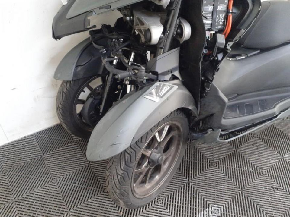 YAMAHA TRICITY 300 4