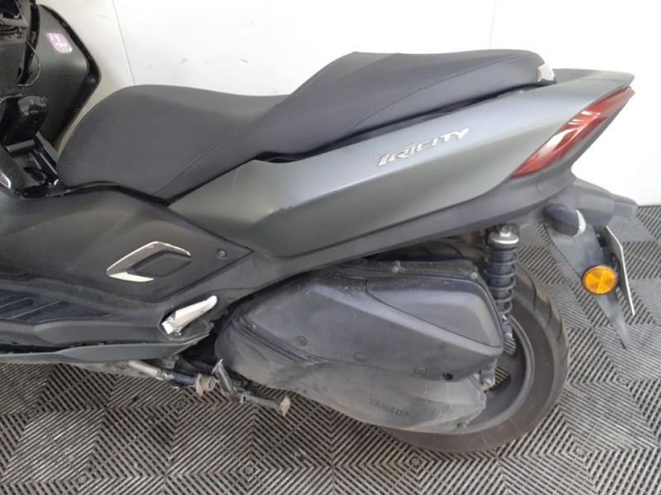 YAMAHA TRICITY 300 4