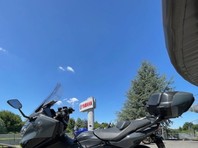 YAMAHA XP T-MAX 560 TECH MAX 4