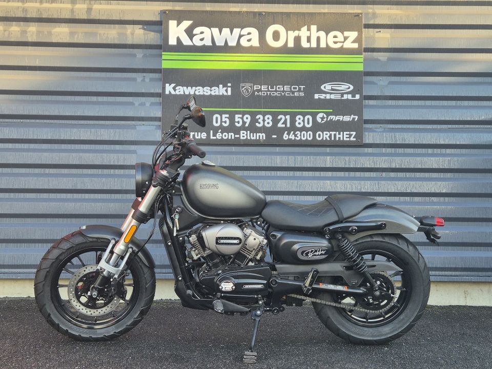 HYOSUNG BOBBER 125 4