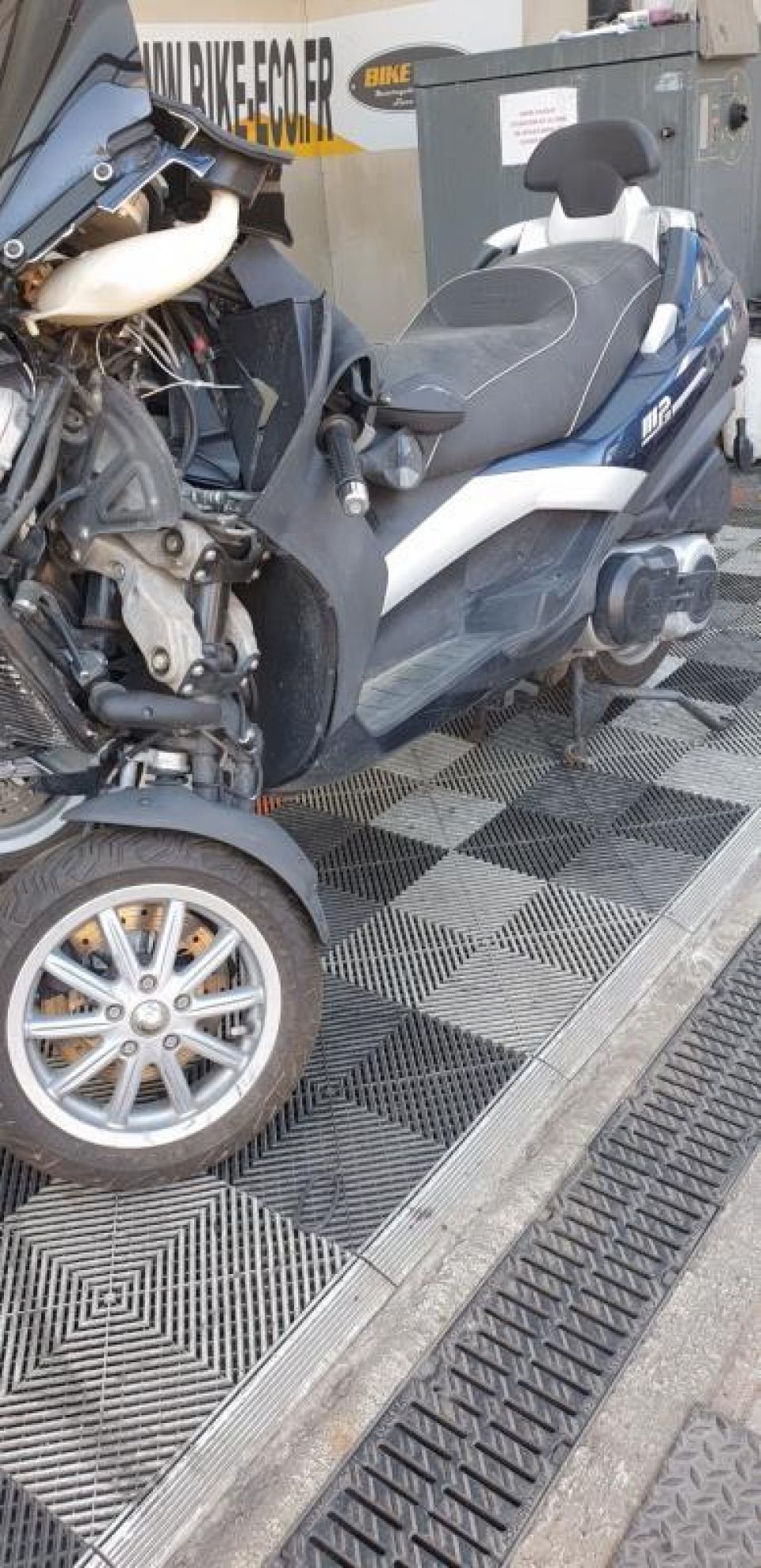 PIAGGIO MP3 400 LT 4