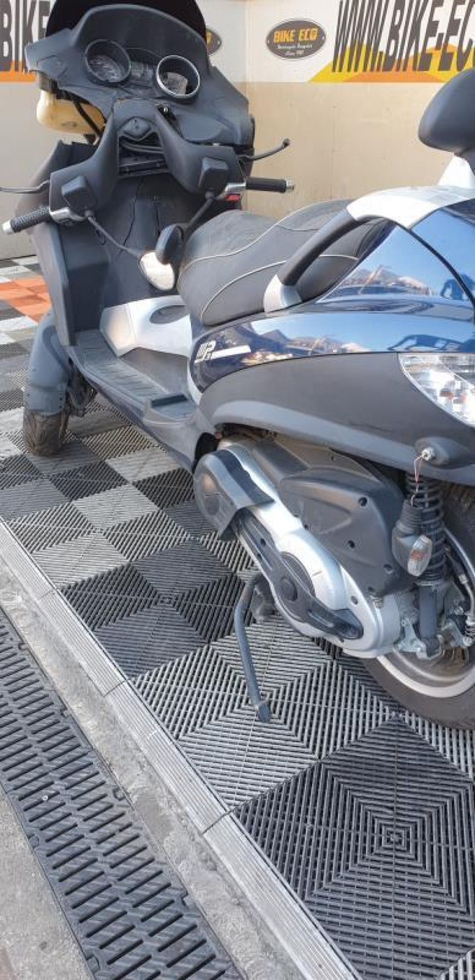 PIAGGIO MP3 400 LT 4