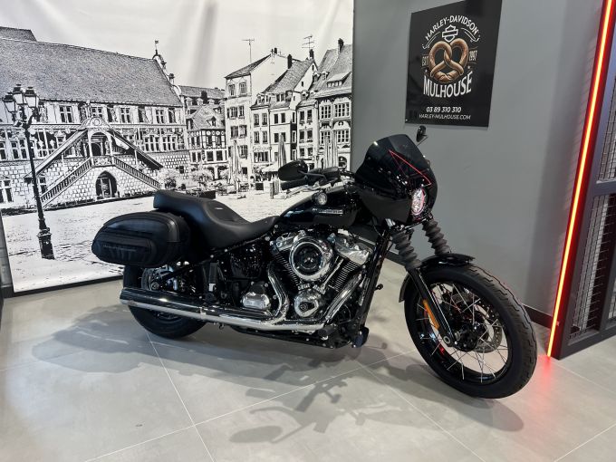 HARLEY-DAVIDSON SOFTAIL STREET BOB 1868 4