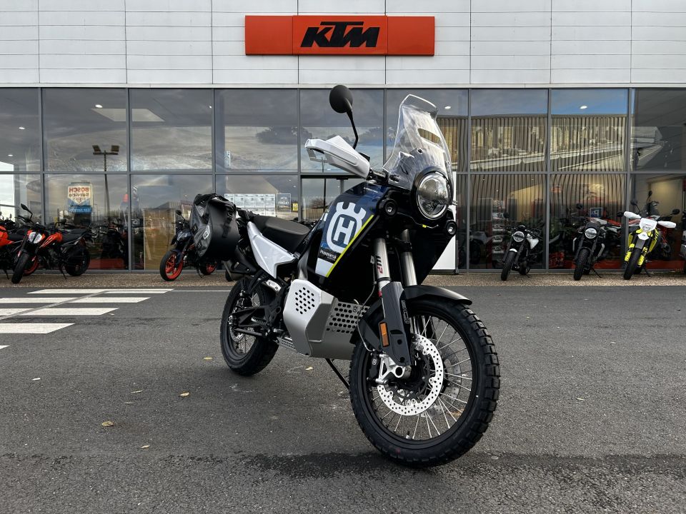 HUSQVARNA NORDEN 901 EXPEDITION 4