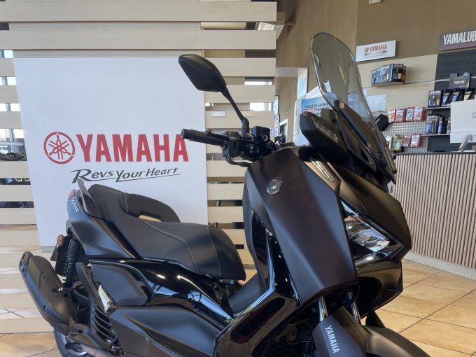 YAMAHA XMAX 125 TECH MAX 4