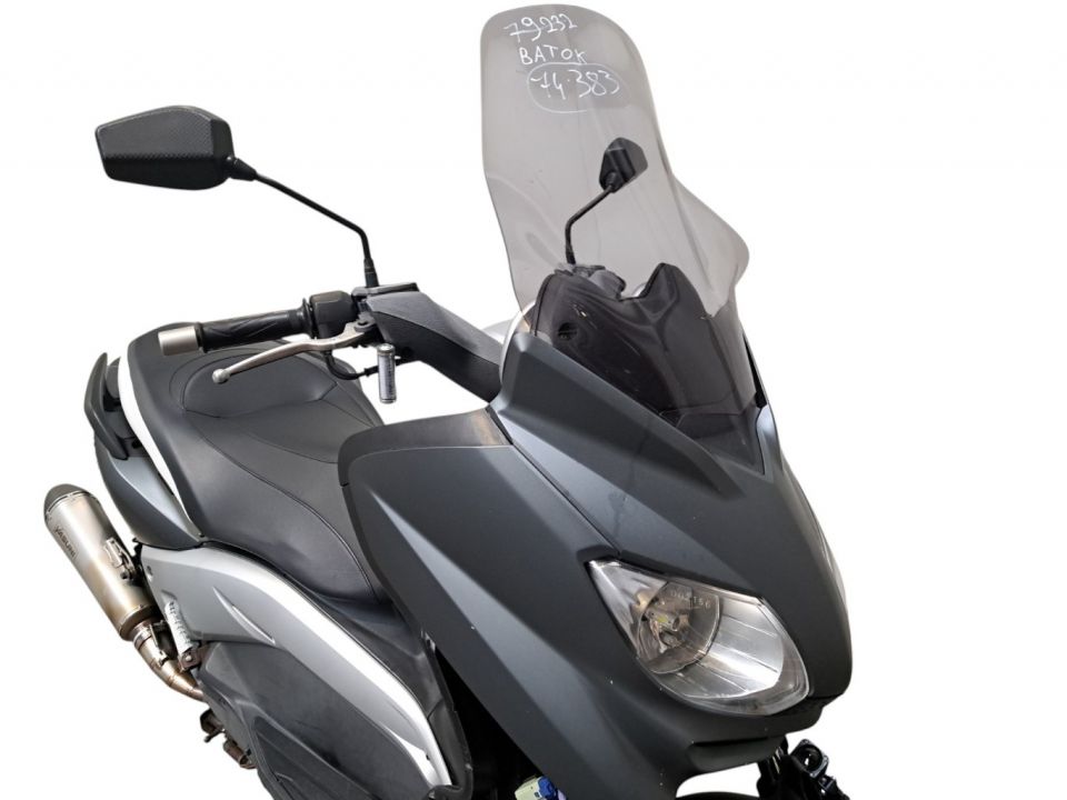 YAMAHA X-MAX 125 4