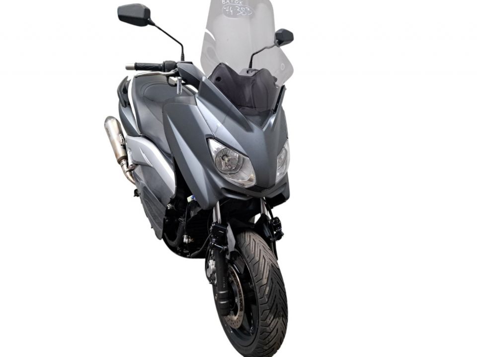 YAMAHA X-MAX 125 4