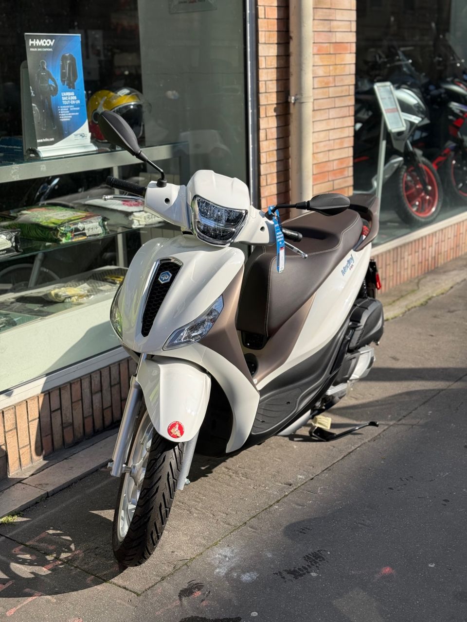 PIAGGIO MEDLEY 125 Iget 4