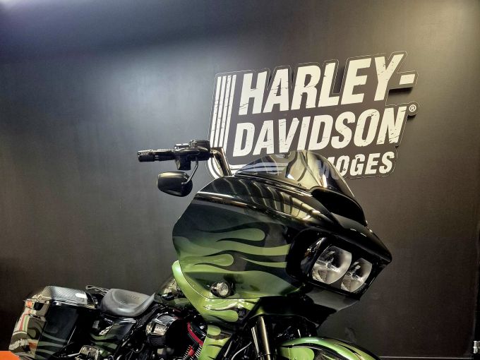 HARLEY-DAVIDSON TOURING ROAD GLIDE 1923 CVO 4